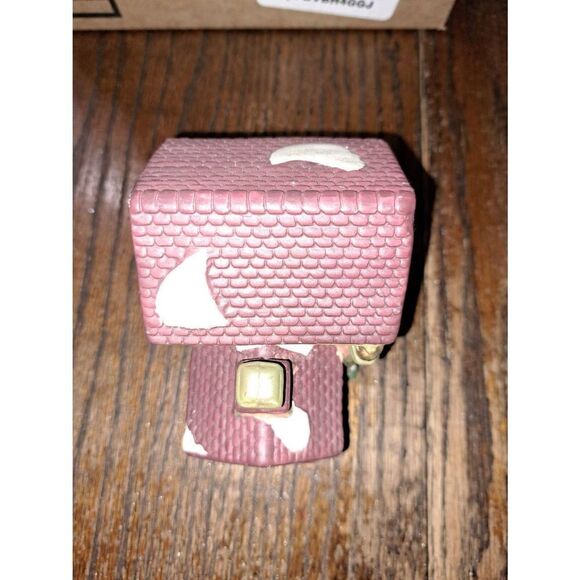 Vintage 2001 Cobblestone Corners Christmas Holiday Village Fire House Building - Picture 5 of 6